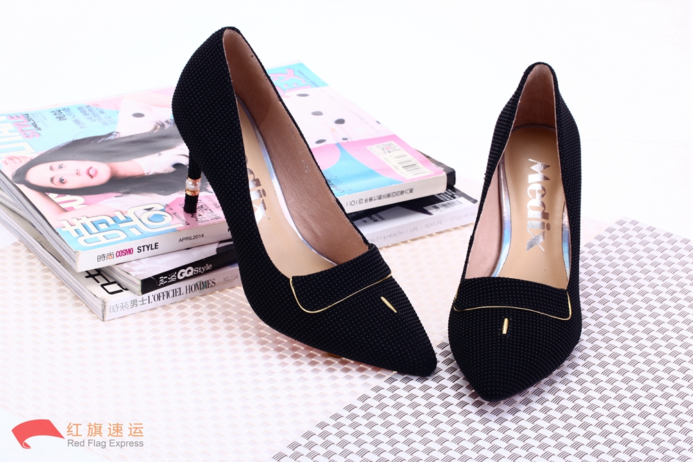 16494738223357.jpg 攝圖網_500766859_高跟鞋(企業商用)_副本.jpg